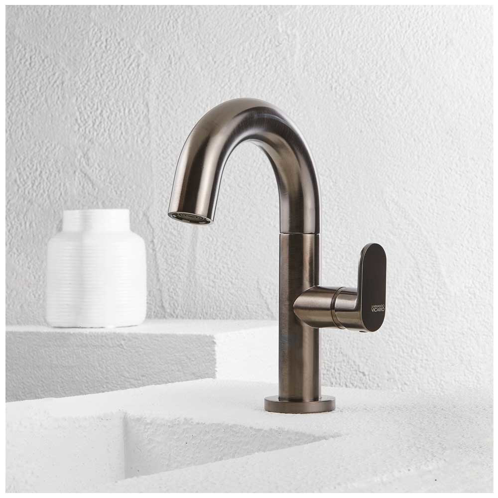 Εικόνα της Μπαταρία Νιπτήρος Armando Vicario Slim 500010-410 Brushed Black